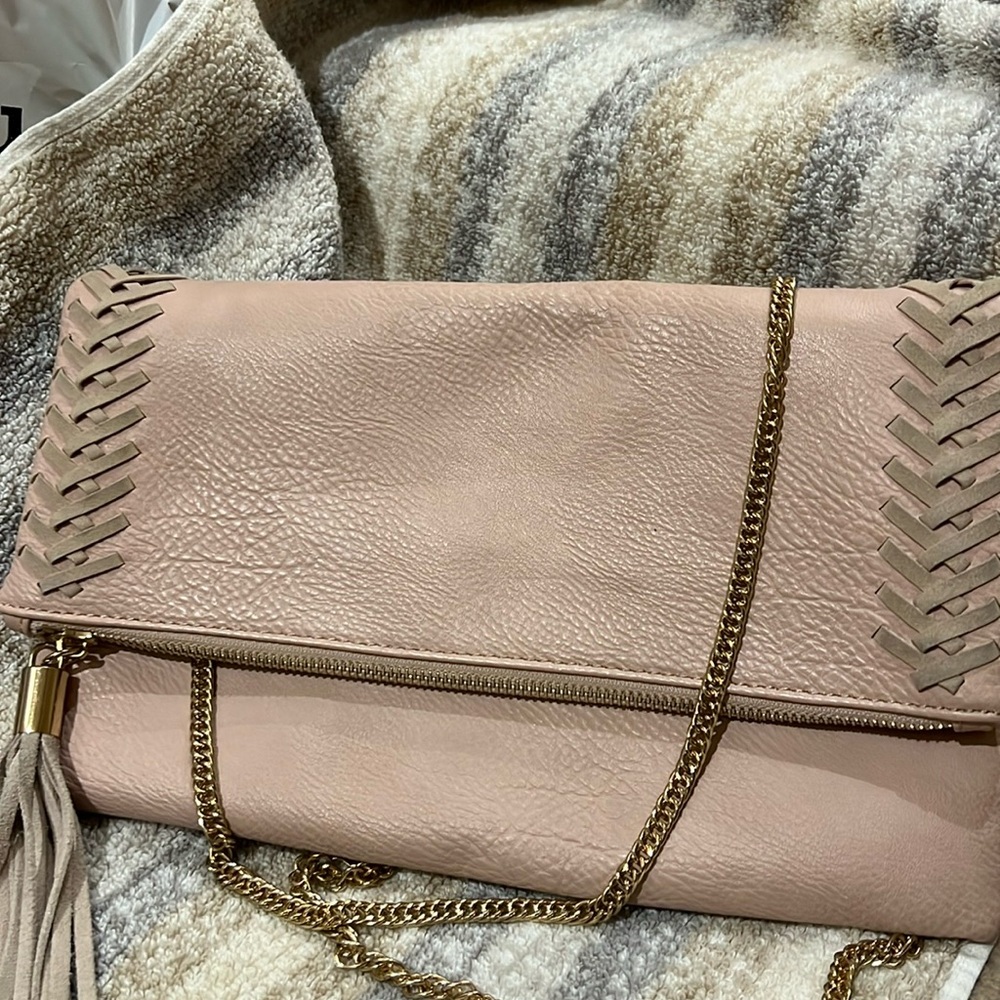 MODA LUXE
Palermo Stitch Detail Clutch in Blush Pink